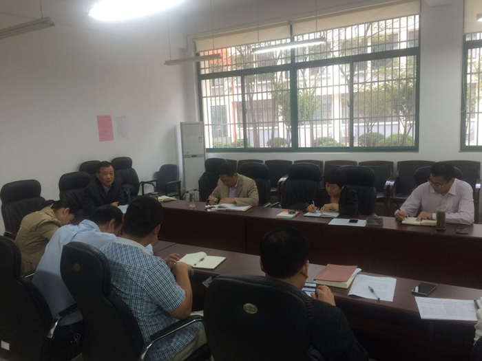 行政党总支二支部请老党员王守海同志讲党课
