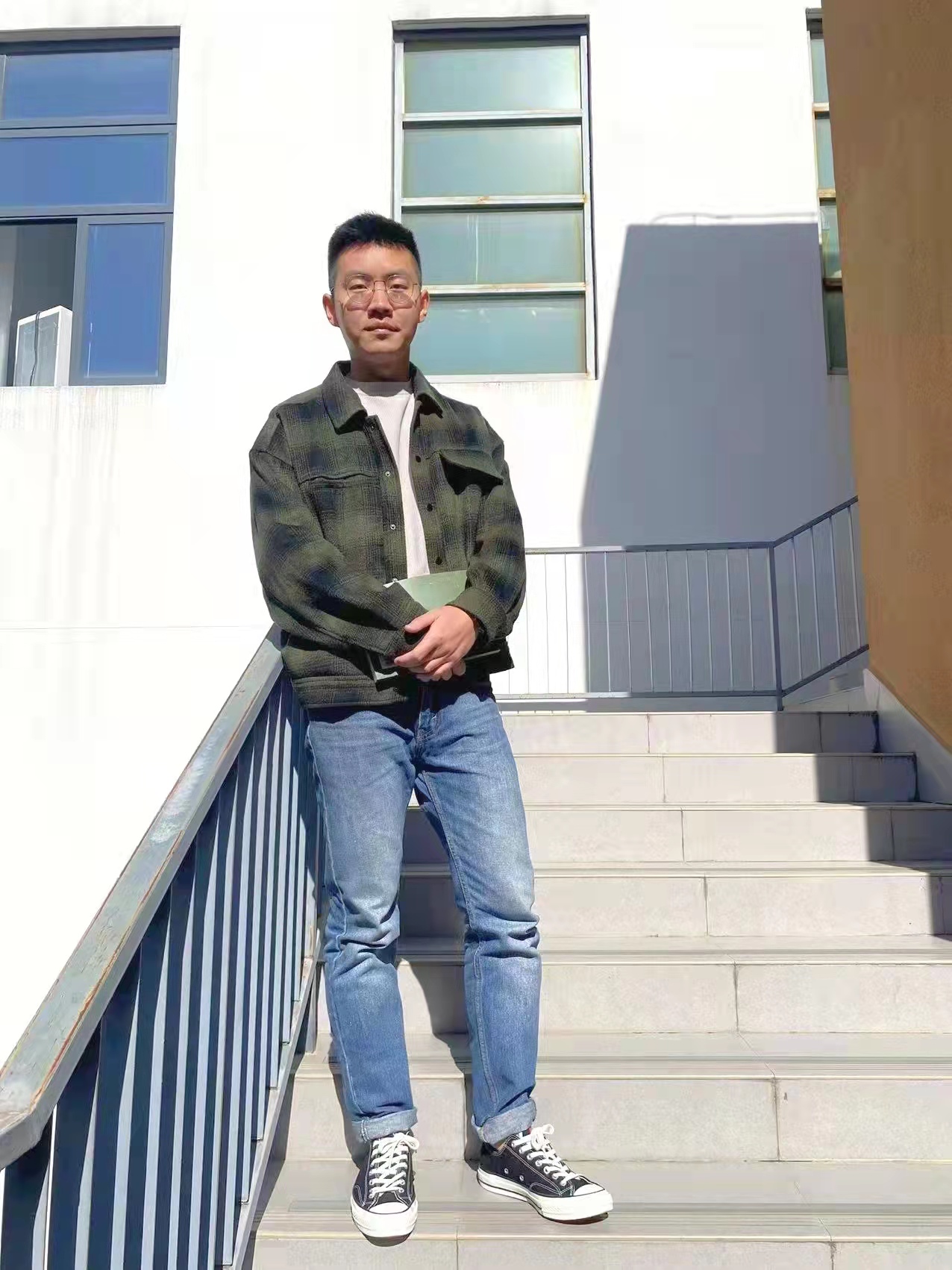 三全育人:直面现实的勇气——美术设计系辅导员 阮仁斌
